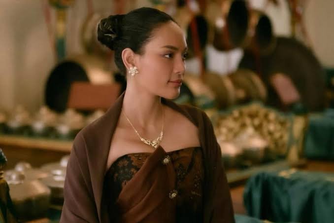 Syuting Adegan Sulit, Erika Carlina Ungkap Pengalaman Berkesan di “Pabrik Gula”