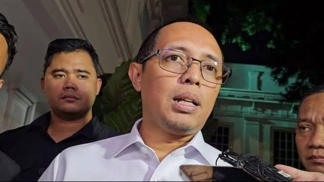 Hasan Nasbi Jelaskan Maksud “Dimasak Aja” dalam Kasus Teror ke Jurnalis Tempo