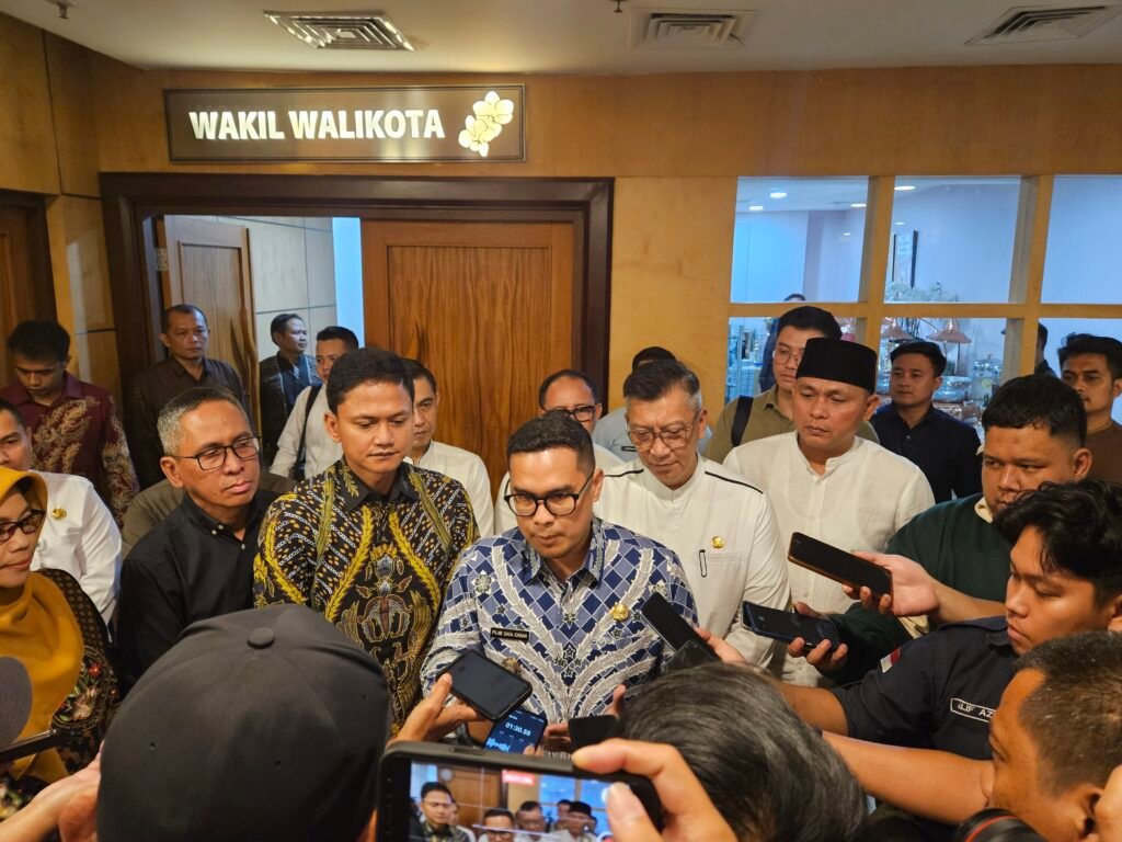 Efisiensi Distribusi, Pembuangan Sampah Tangsel ke Pandeglang Melalui Tol Rangkas Bitung