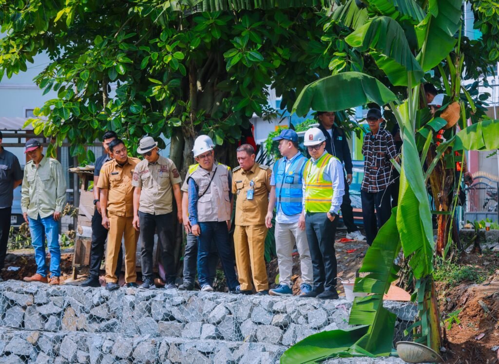 Sambangi Serpong Utara, Pilar: Pemkot Tangsel Akan Dirikan Turap Atasi Banjir Villa Mutiara