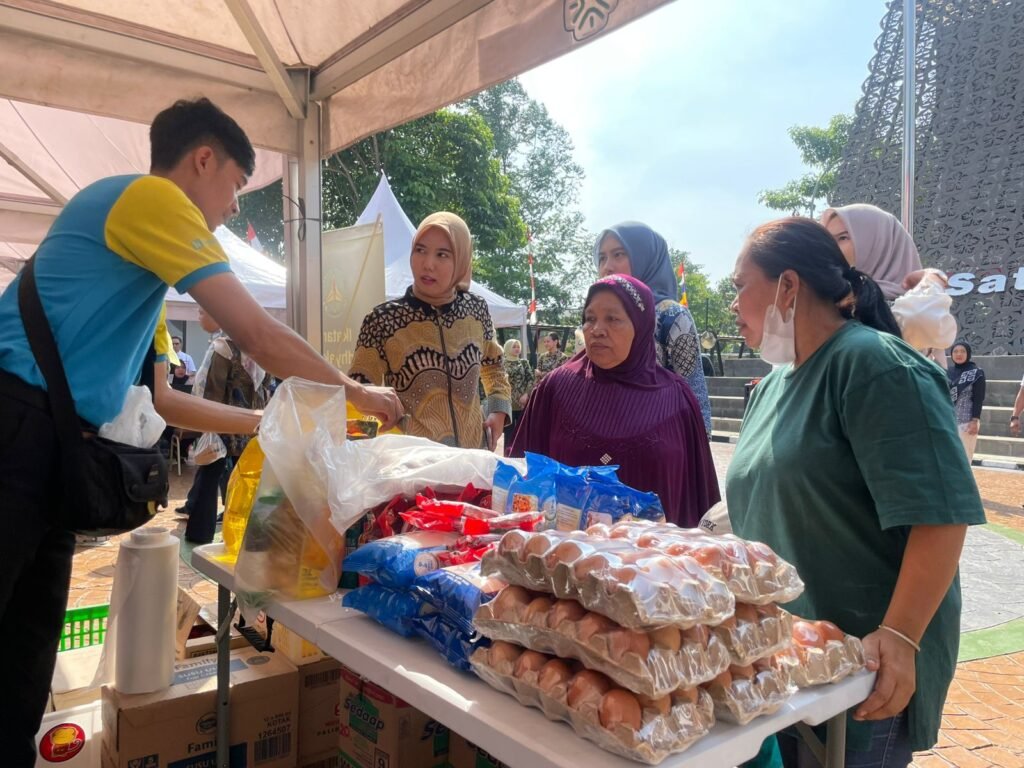 Sambut HUT Kejaksaan, Kejari Tangsel Gelar Bazar, Donor Darah, hingga Cek Kesehatan Gratis 2