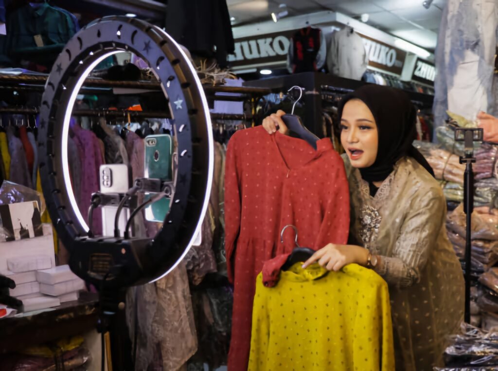 Purbaya Berencana Pungut Pajak 0,5 Persen ke Platform Digital