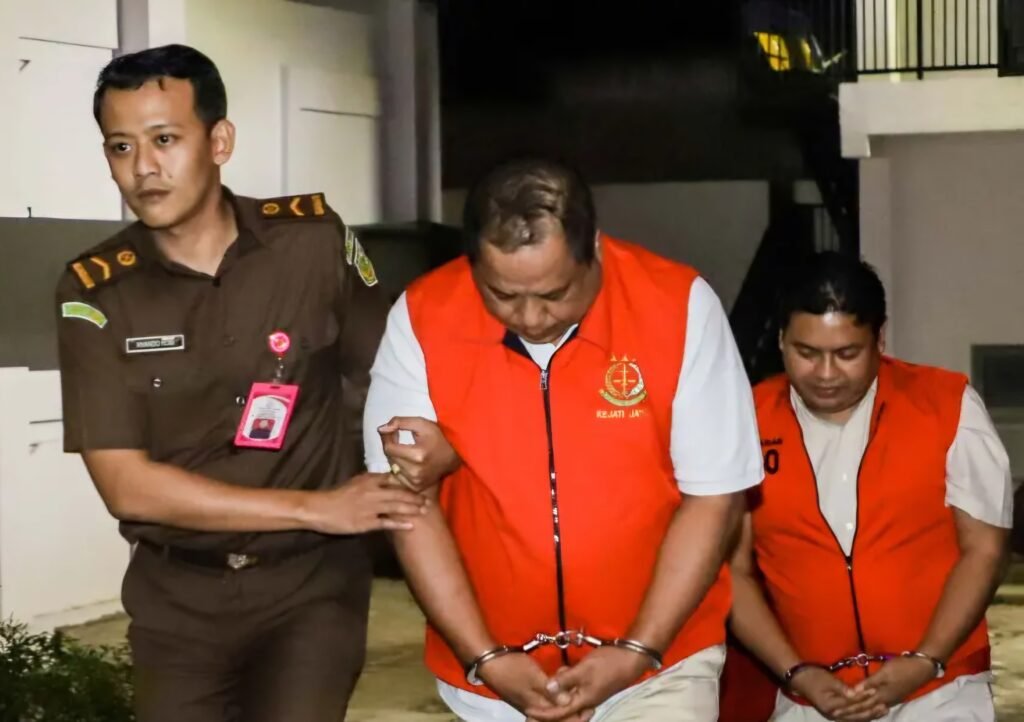 Modus Bansos Palsu, Ratusan Petani Jember Tiba-Tiba Ditagih Utang Bank Rp41,4 Miliar!