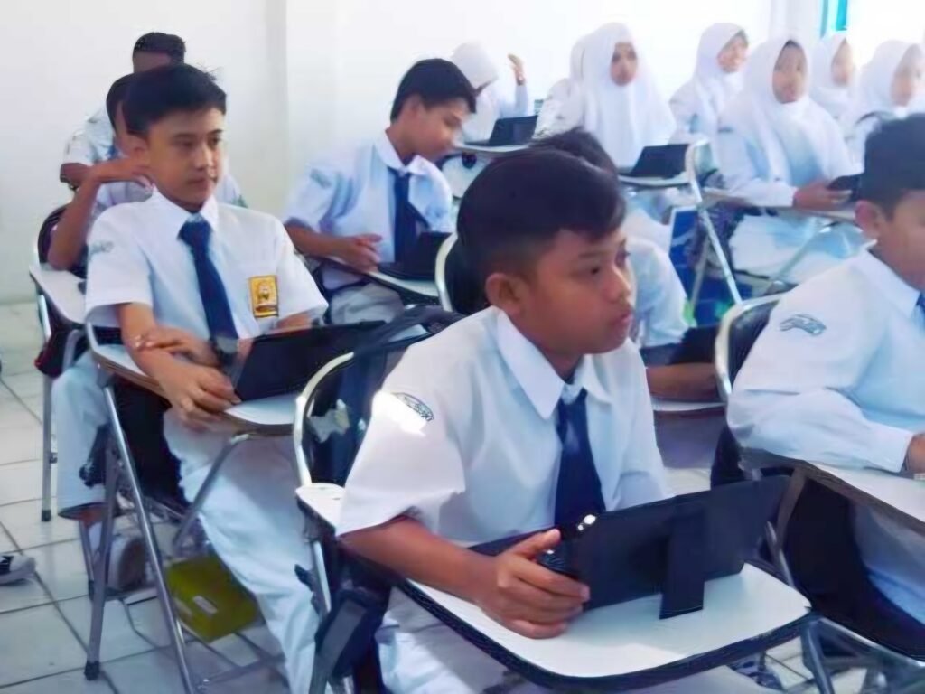Anggaran Pendidikan 2027 Naik Rp50,9 Triliun: Diprioritaskan Kesejahteraan Guru Hingga Revitalisasi Prasarana Sekolah